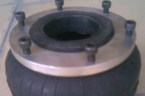 長方體形空氣彈簧的剛度.性研究 長方體形空氣彈簧的剛度.性研究